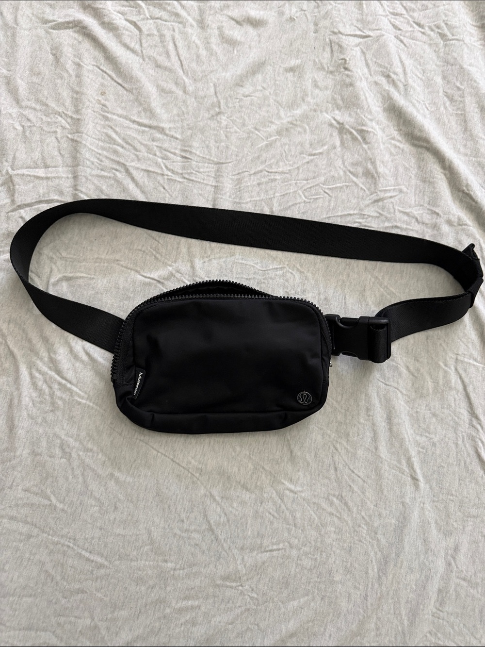 lululemon crossbody bag